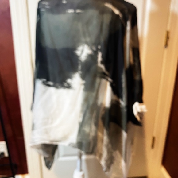 Tina Stephens Blouse Made in Italy Silk over Tank - Picture 3 of 4